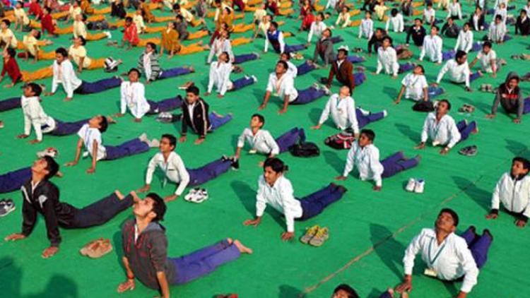 ಮುಂಬೈ ಸರಕಾರಿ ಶಾಲೆಗಳಲ್ಲಿ ಸೂರ್ಯ ನಮಸ್ಕಾರ, ಯೋಗ ಕಡ್ಡಾಯ